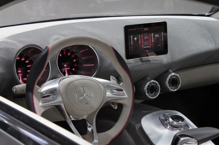 Mercedes-Benz A-Class Concept 2011 года  (фото 13 из 129)